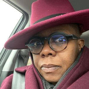 Meet your Posher, Vanessa